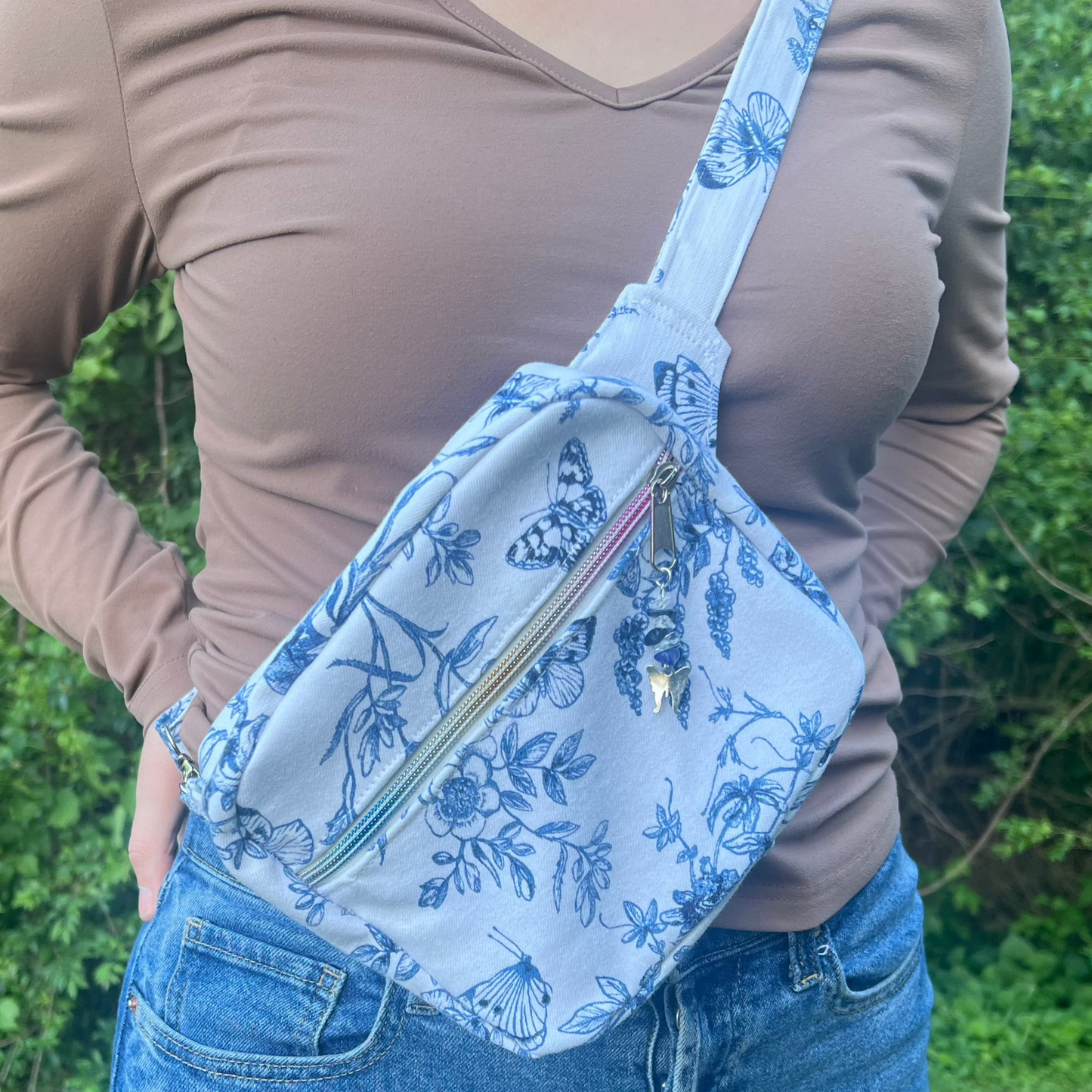 White Denim – Floral Butterfly Adjustable Bag