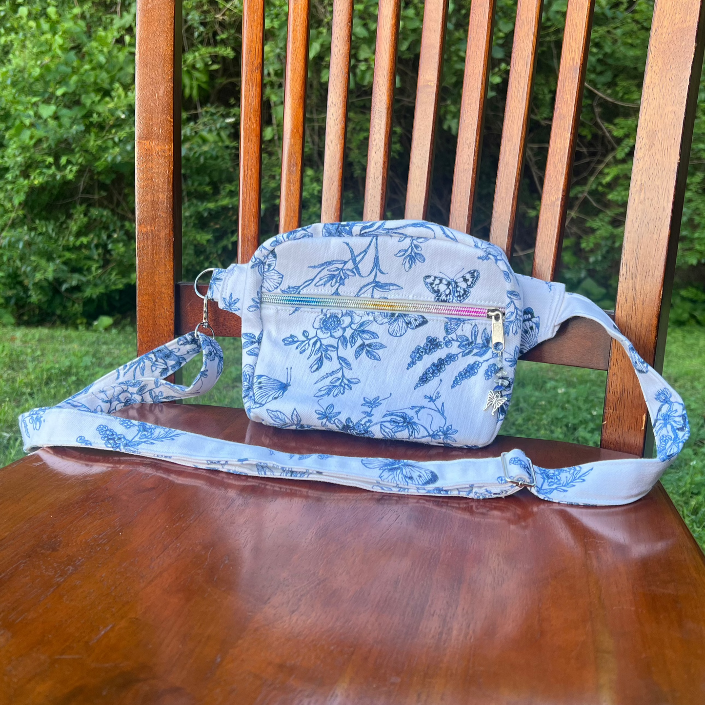 White Denim – Floral Butterfly Adjustable Bag