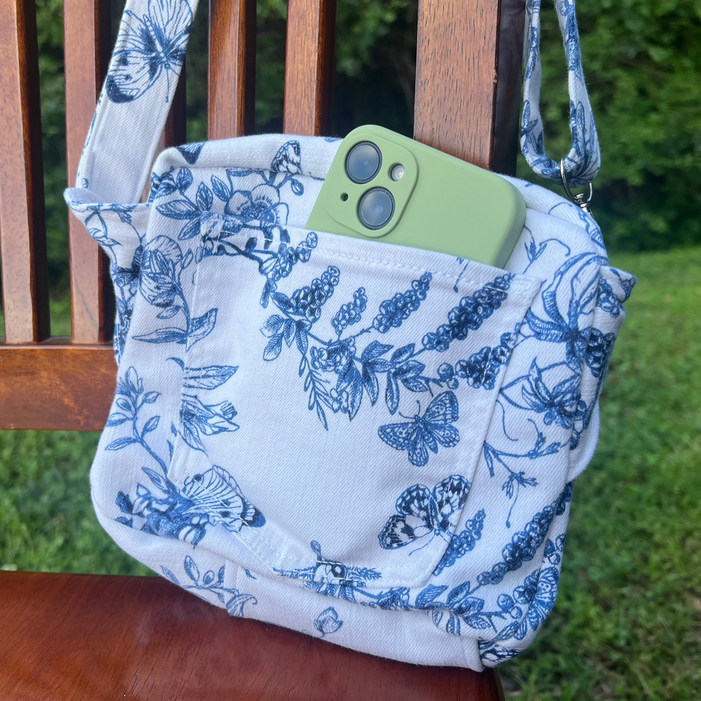 White Denim – Floral Butterfly Adjustable Bag