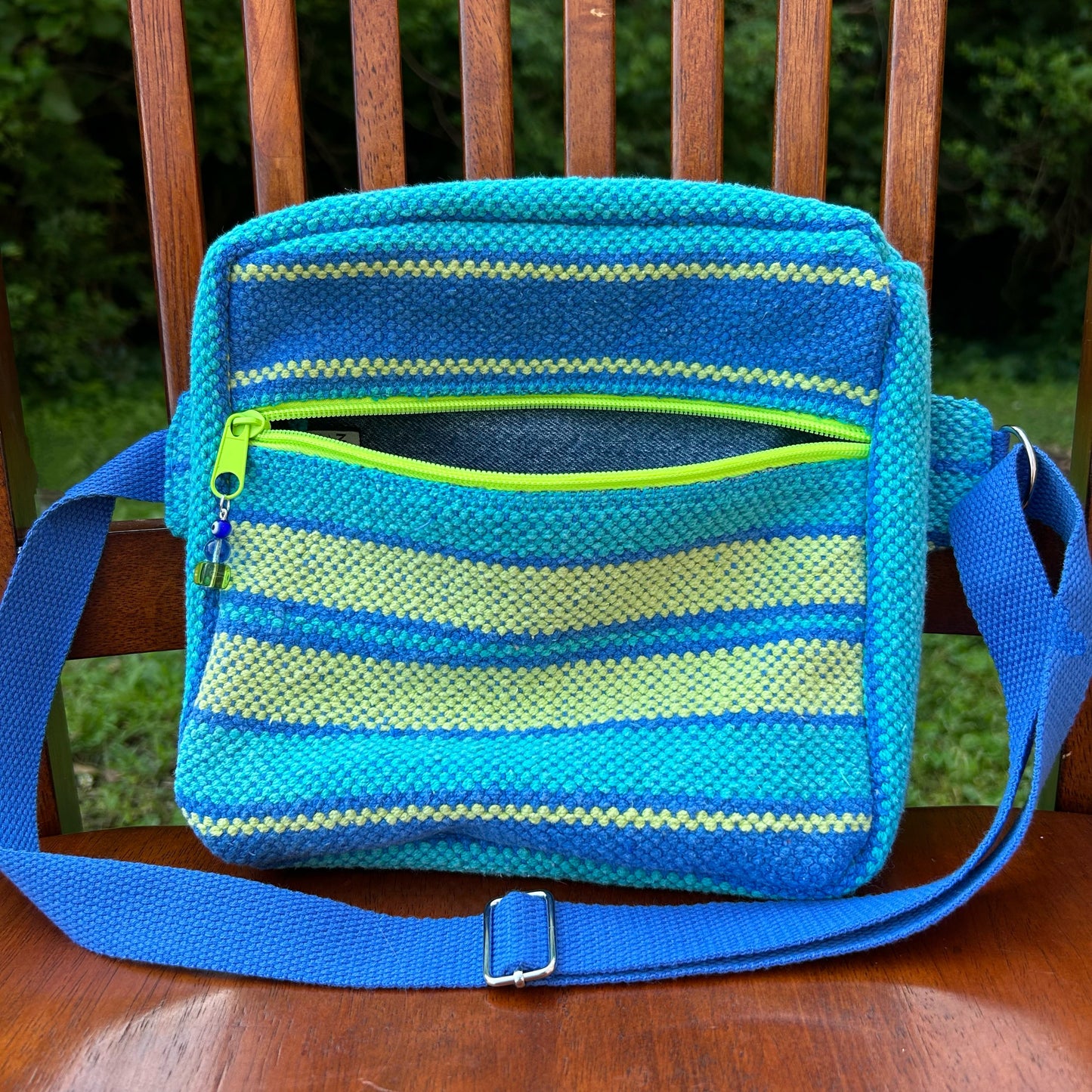 Blue/Green Woven Adjustable Bag