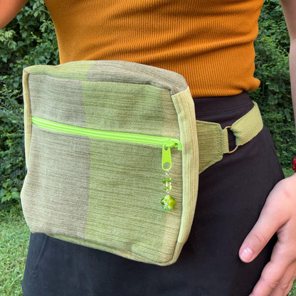 Thrifted Green Placemat Adjustable Bag